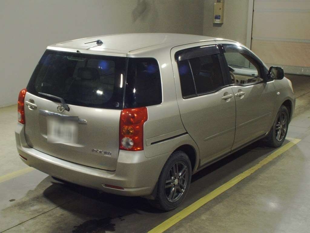 TOYOTA RAUM