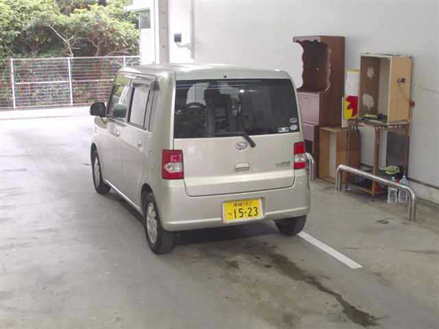 DAIHATSU MOVE CONTE