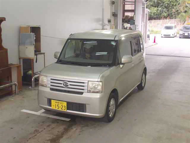 DAIHATSU MOVE CONTE