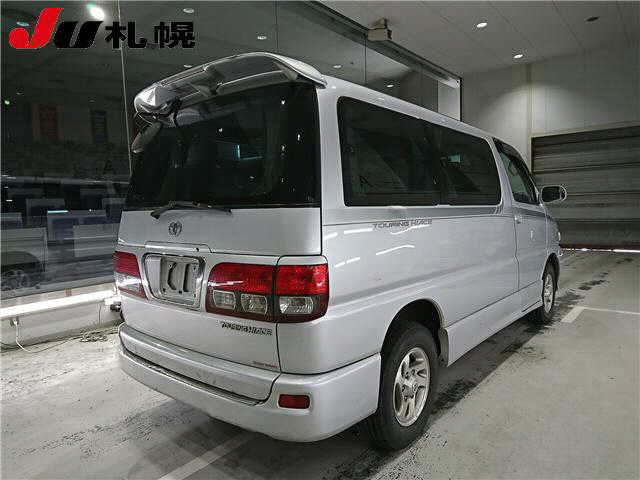 TOYOTA TOURING HIACE