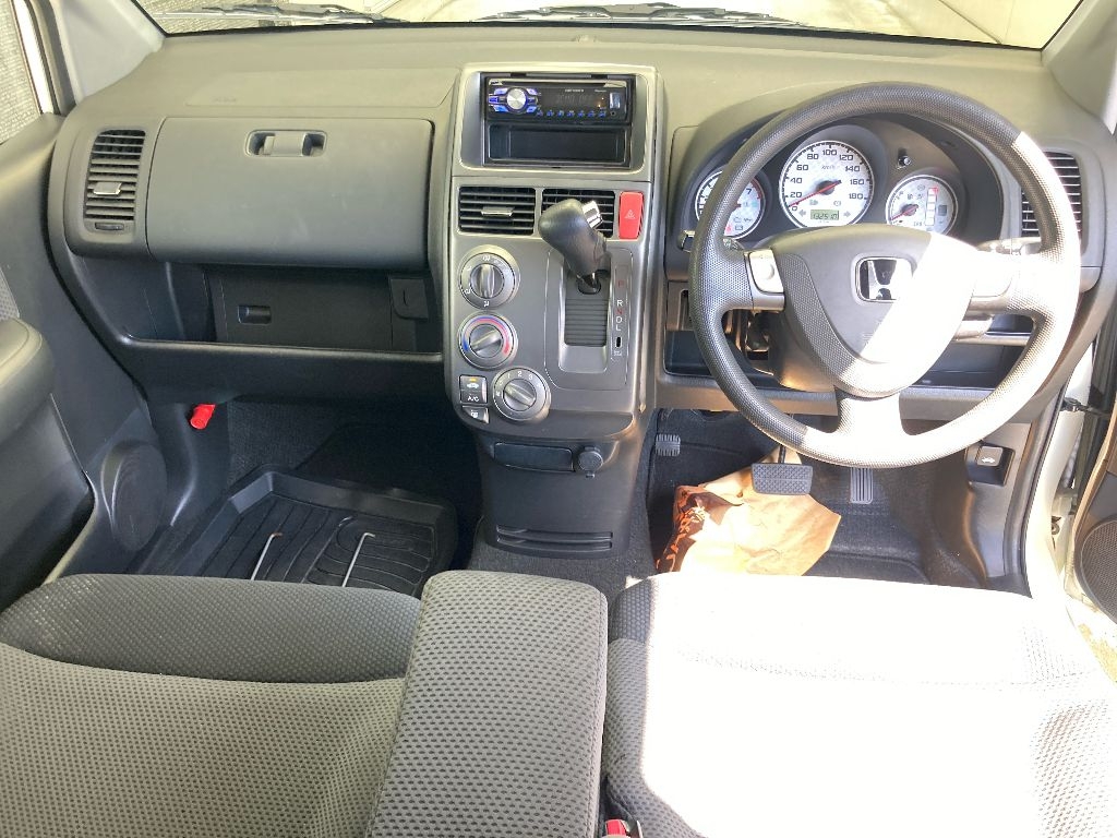 HONDA MOBILIO SPIKE