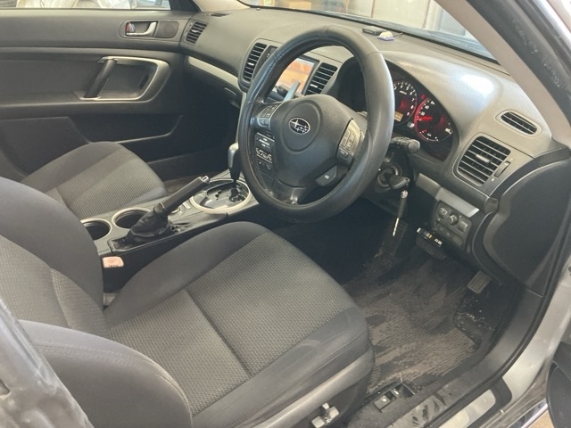 SUBARU LEGACY B4