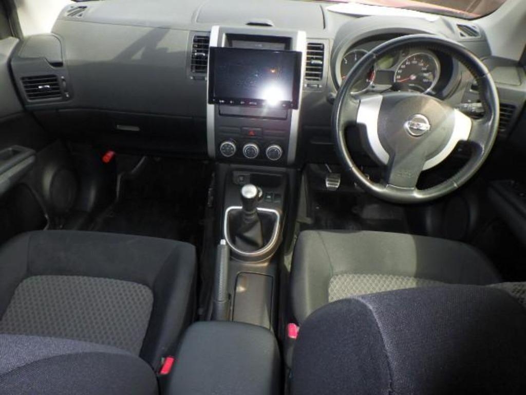 NISSAN X-TRAIL