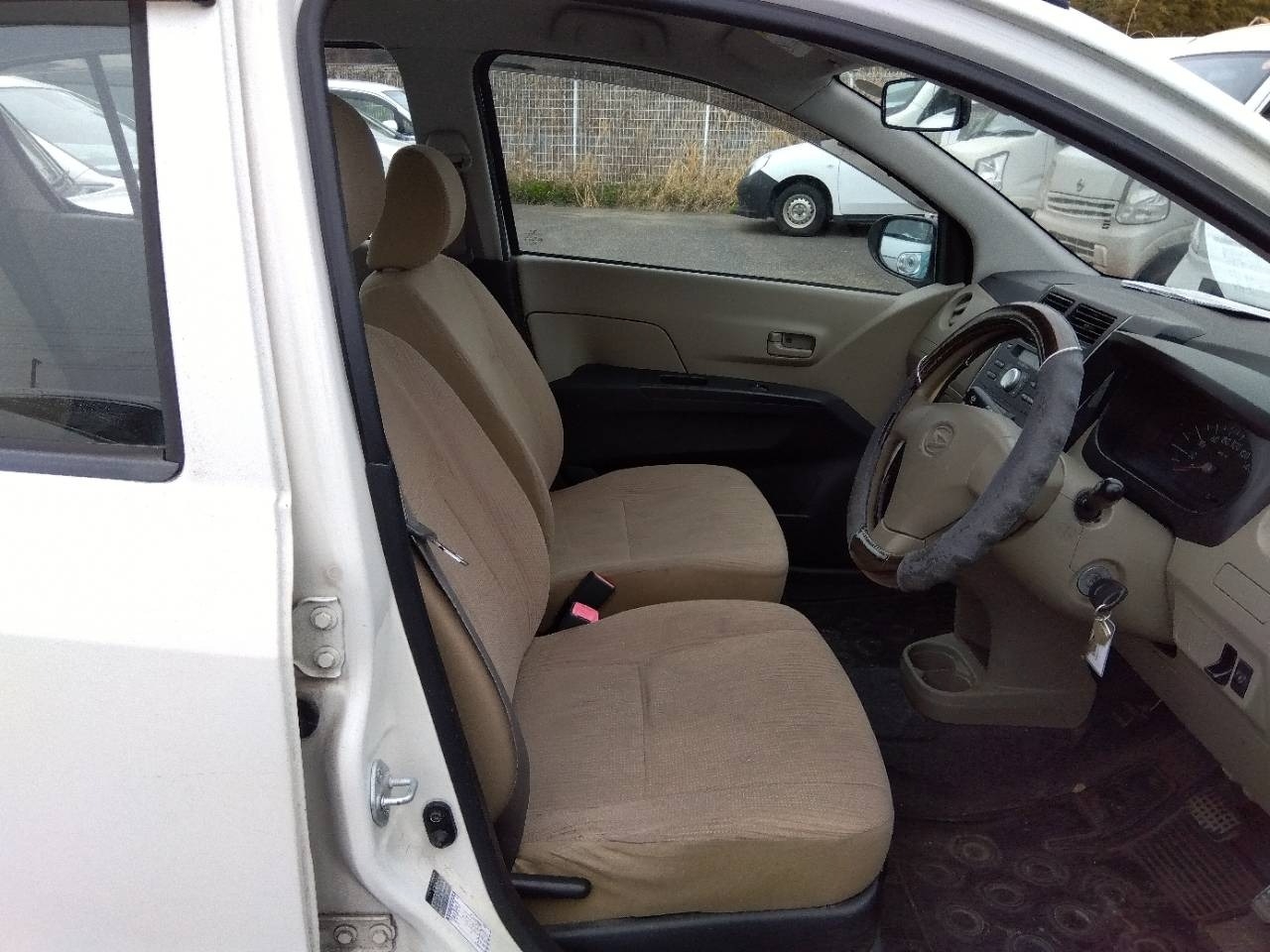DAIHATSU MIRA