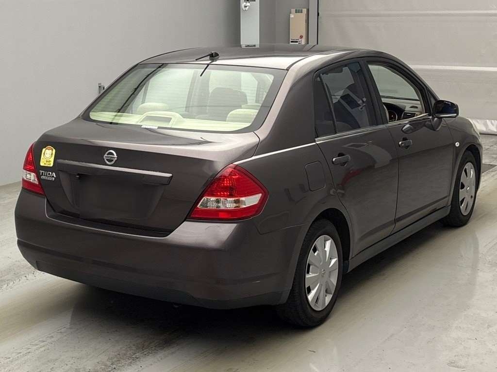 NISSAN TIIDA LATIO
