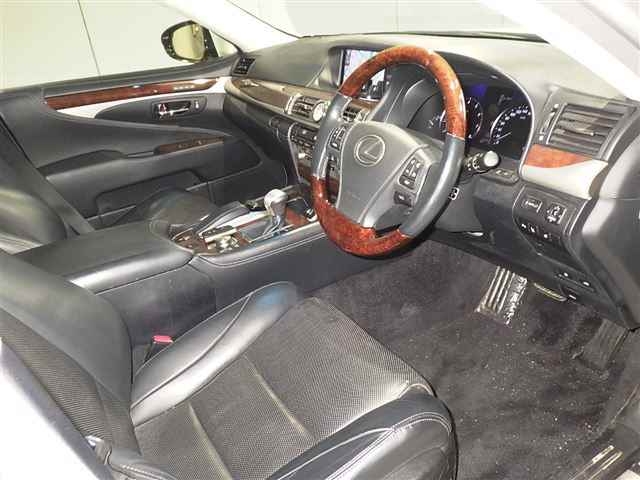 LEXUS LS460
