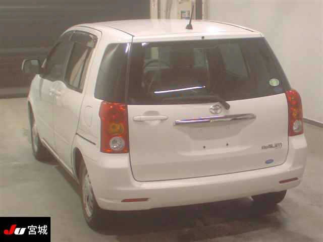 TOYOTA RAUM