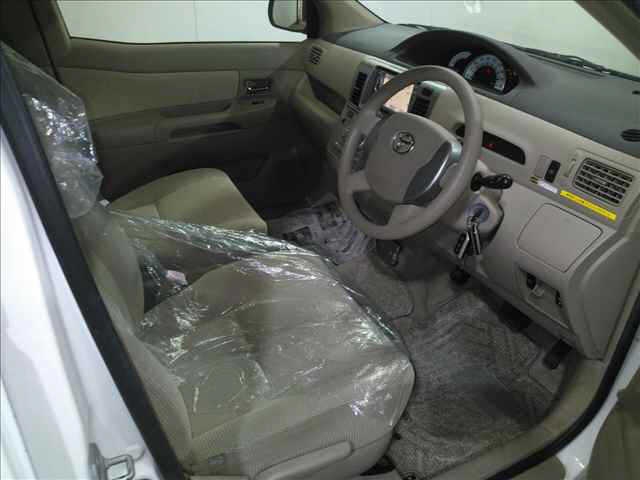 TOYOTA RAUM