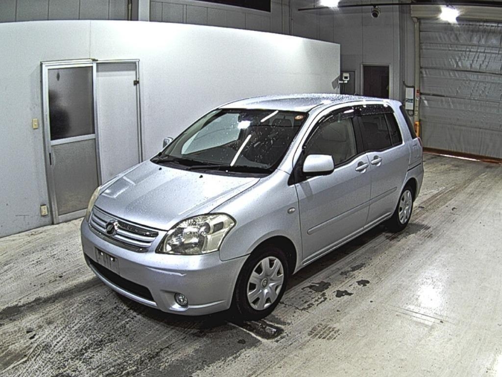 TOYOTA RAUM
