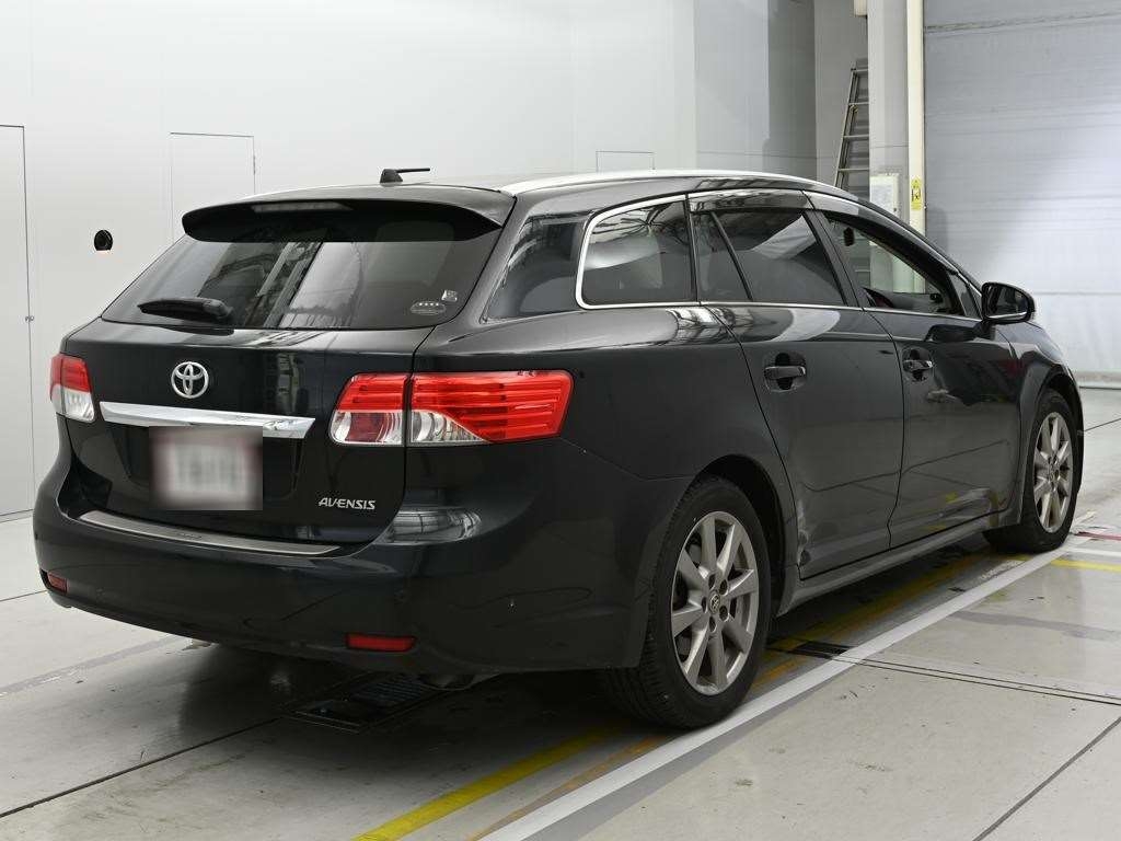 TOYOTA AVENSIS