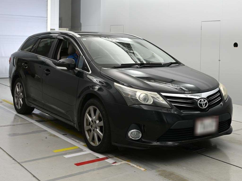 TOYOTA AVENSIS