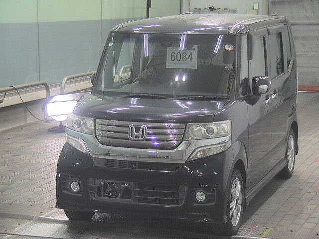 HONDA N-BOX