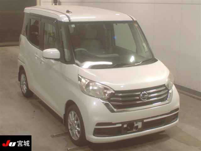 NISSAN DAYZ ROOX