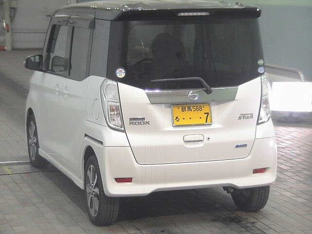 NISSAN DAYZ ROOX