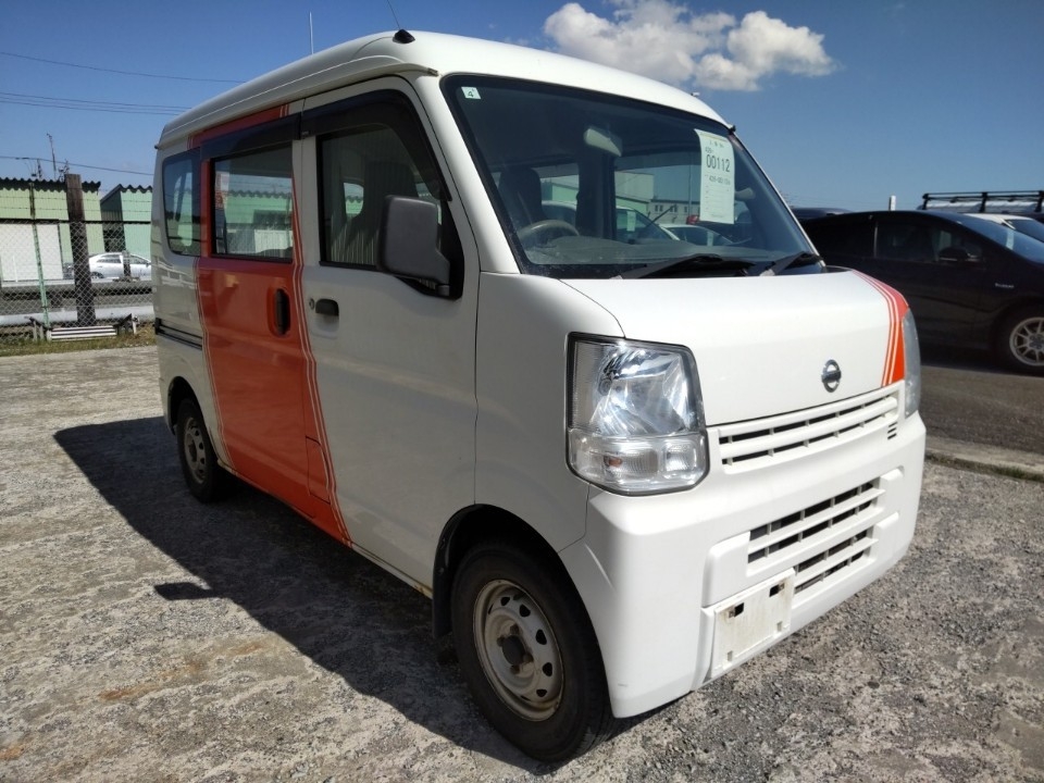 NISSAN NV100 CLIPPER