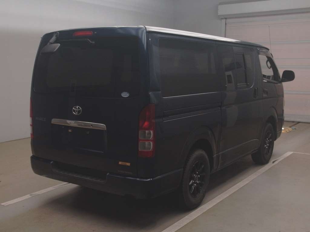 TOYOTA REGIUS ACE
