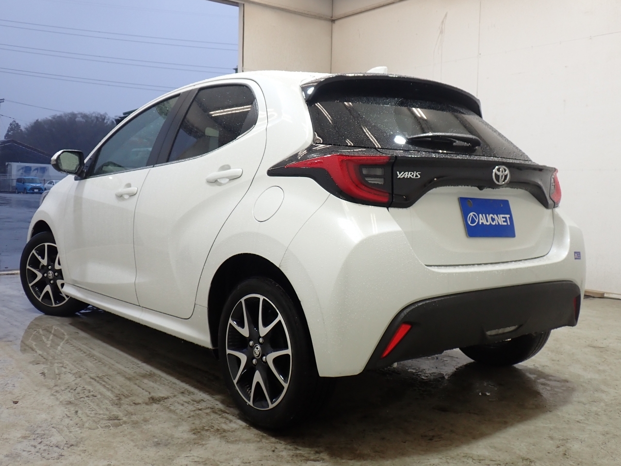 TOYOTA YARIS