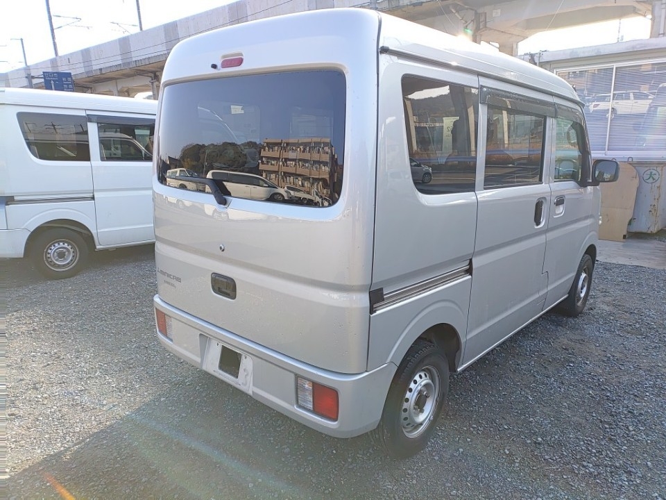 MITSUBISHI MINICAB