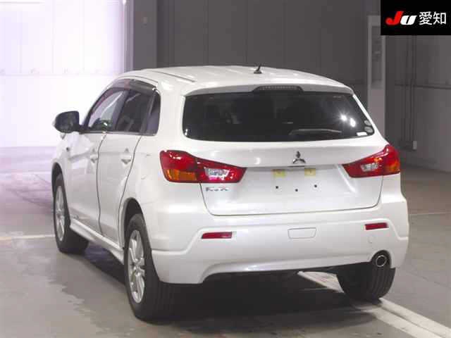 MITSUBISHI RVR