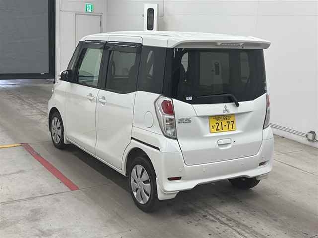 MITSUBISHI EK SPACE