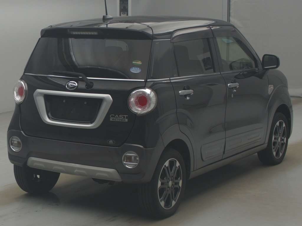 DAIHATSU CAST