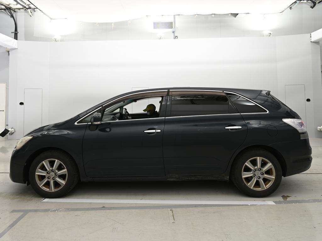 TOYOTA MARK X ZIO