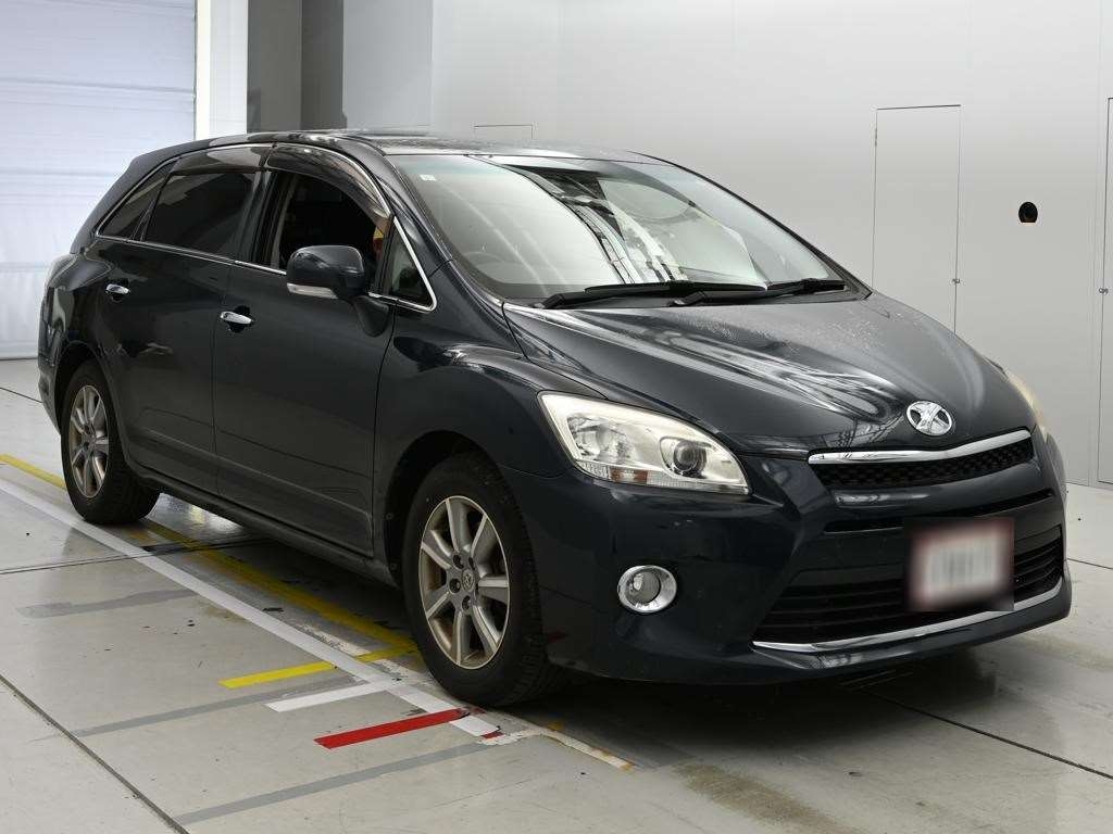 TOYOTA MARK X ZIO