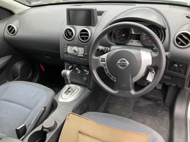 NISSAN DUALIS