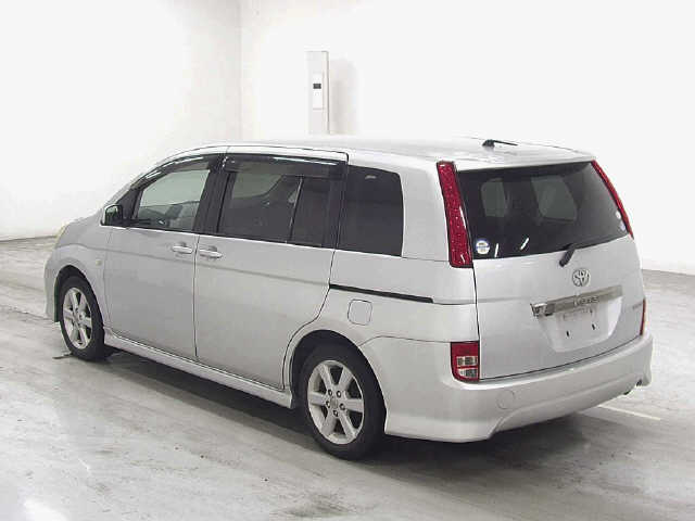 TOYOTA ISIS