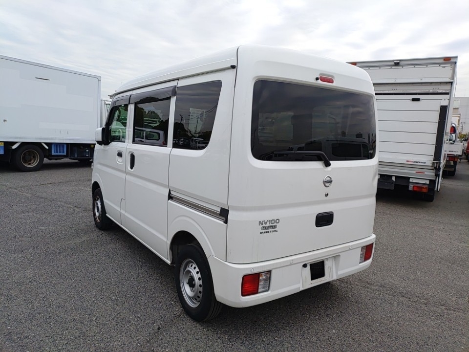 NISSAN NV100 CLIPPER