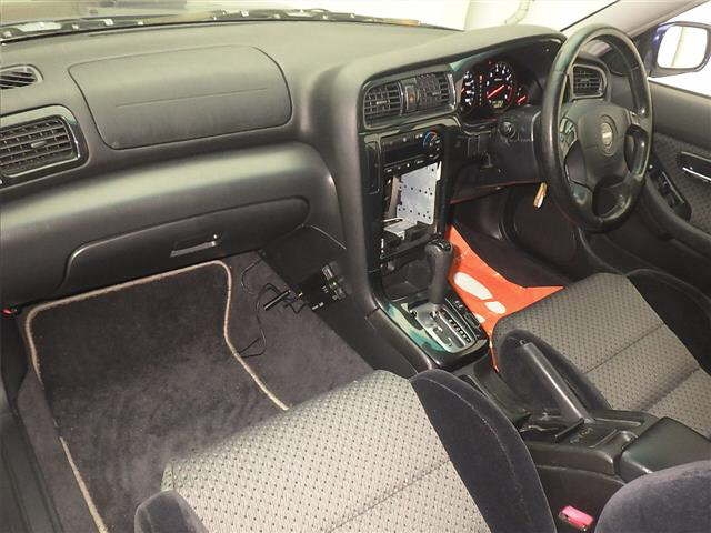 SUBARU LEGACY B4