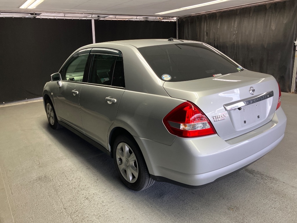 NISSAN TIIDA LATIO