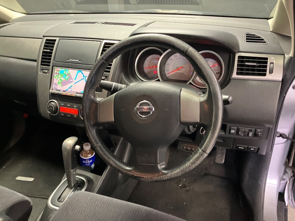 NISSAN TIIDA LATIO