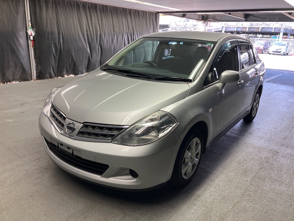 NISSAN TIIDA LATIO