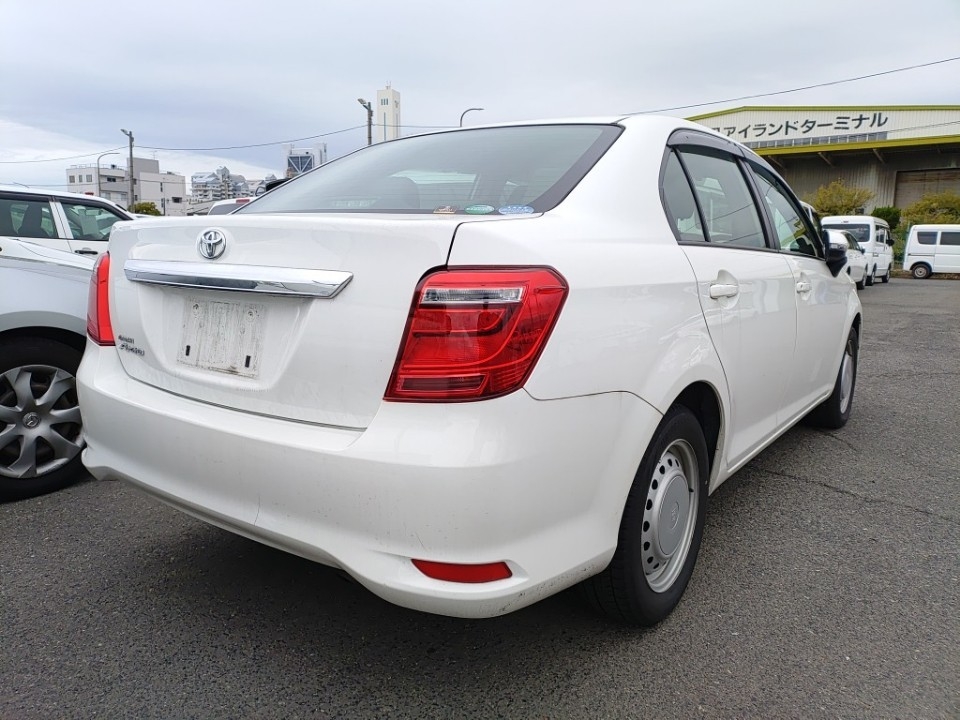 TOYOTA COROLLA AXIO