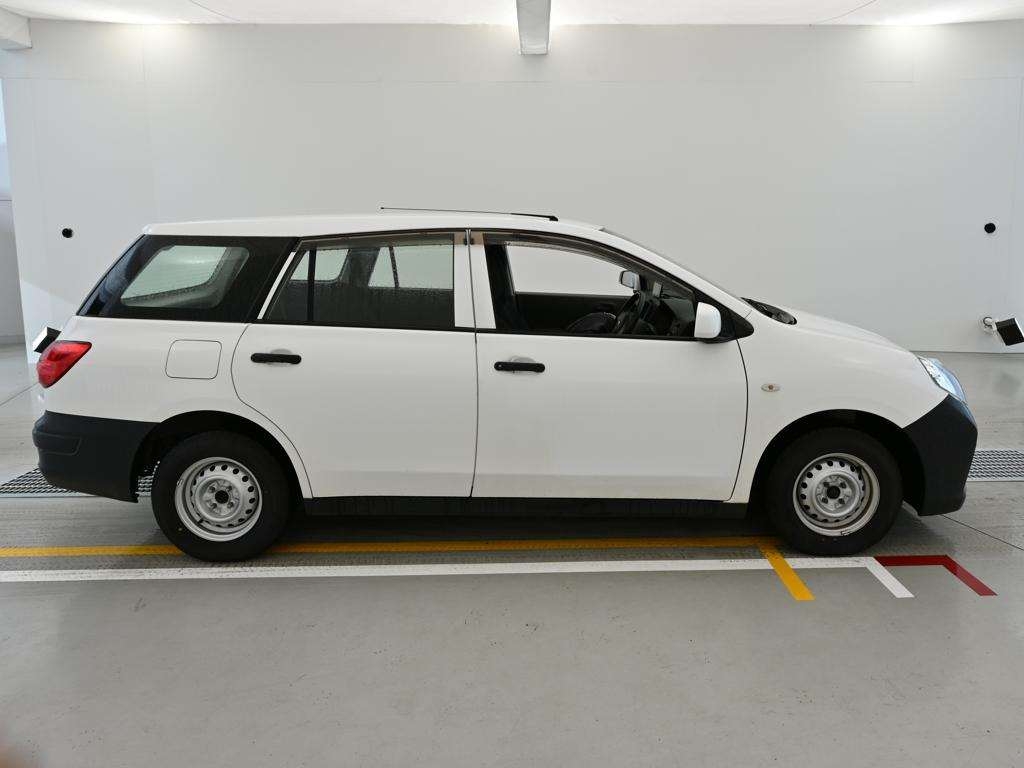 NISSAN AD