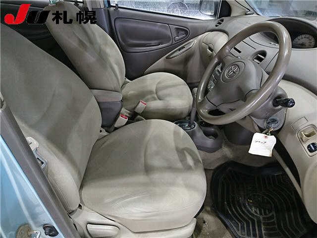 TOYOTA PLATZ