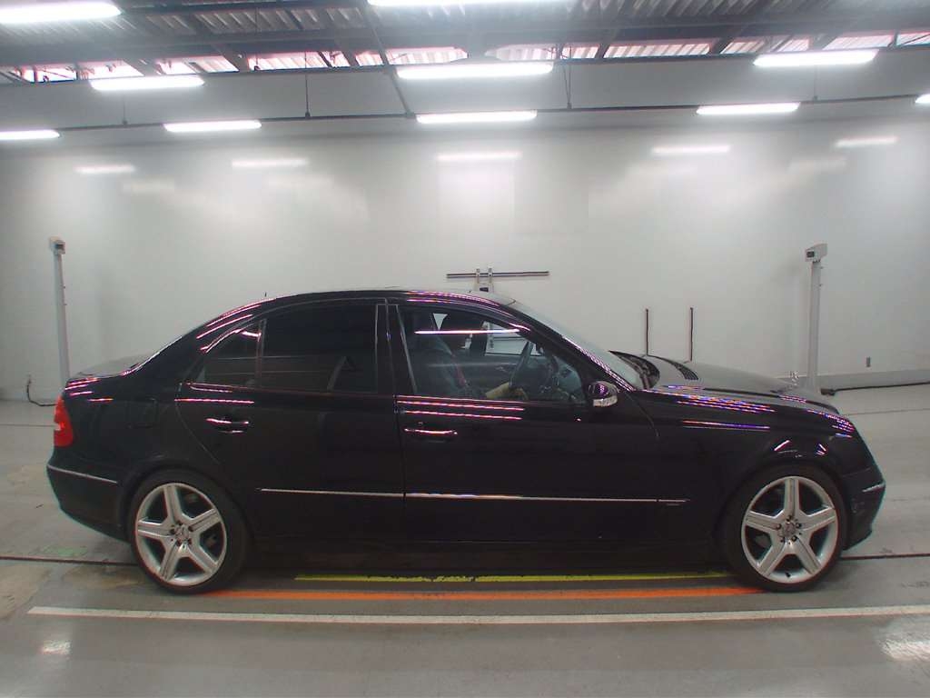 MERCEDES-BENZ E-CLASS