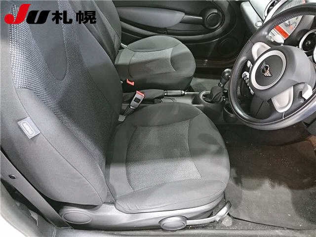 MINI HATCH