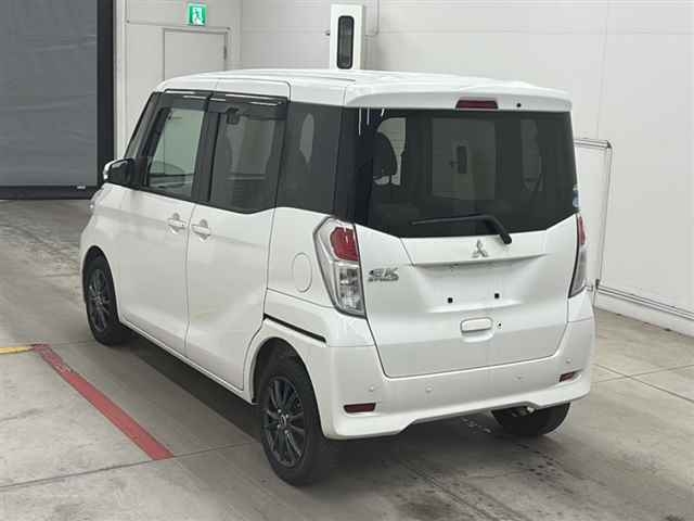 MITSUBISHI EK SPACE
