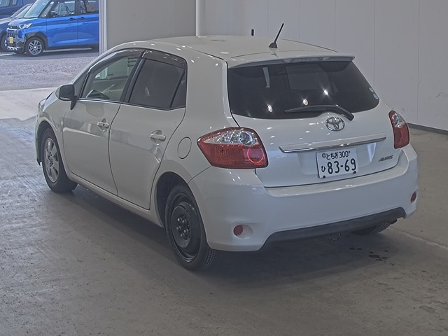 TOYOTA AURIS