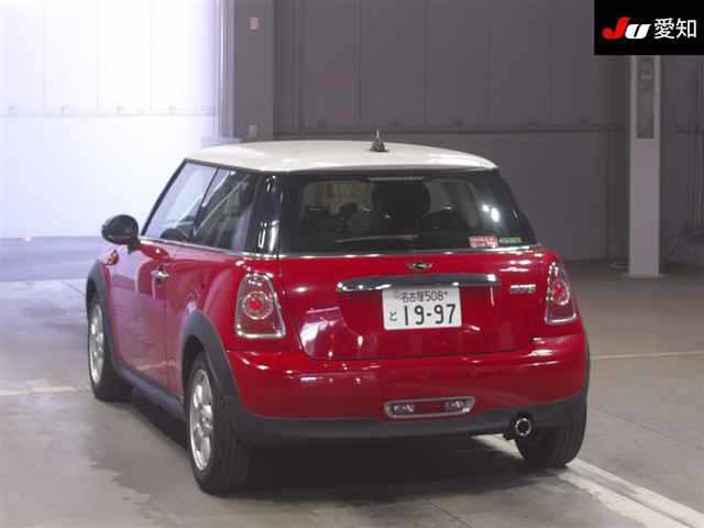 MINI HATCH