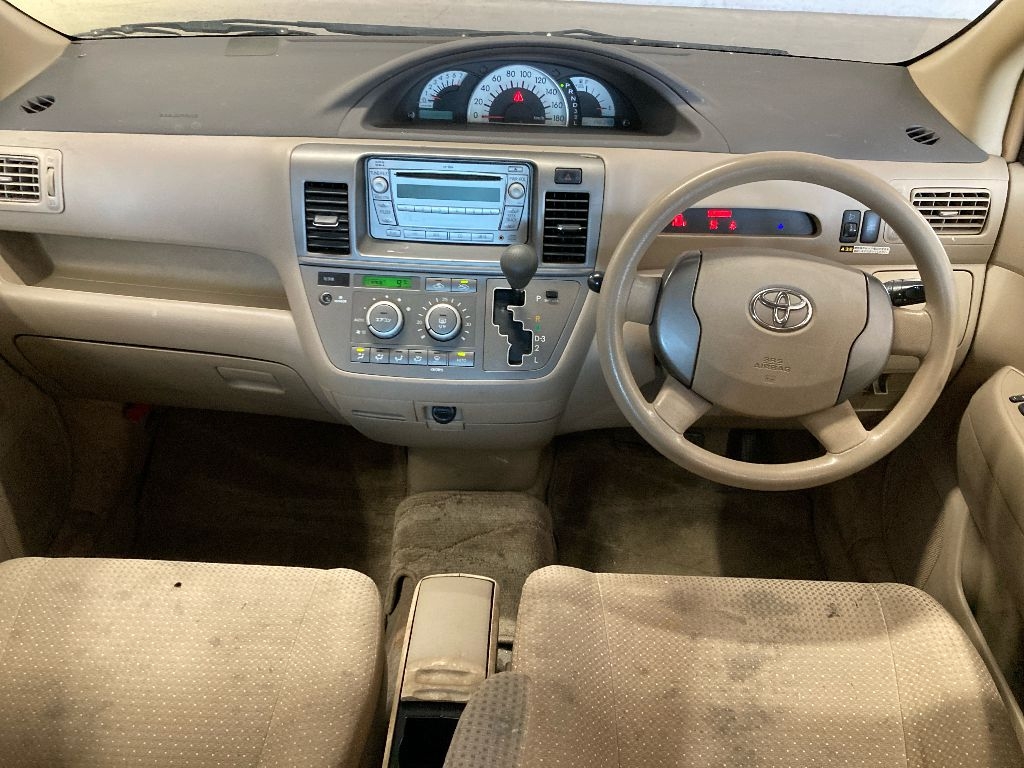 TOYOTA RAUM