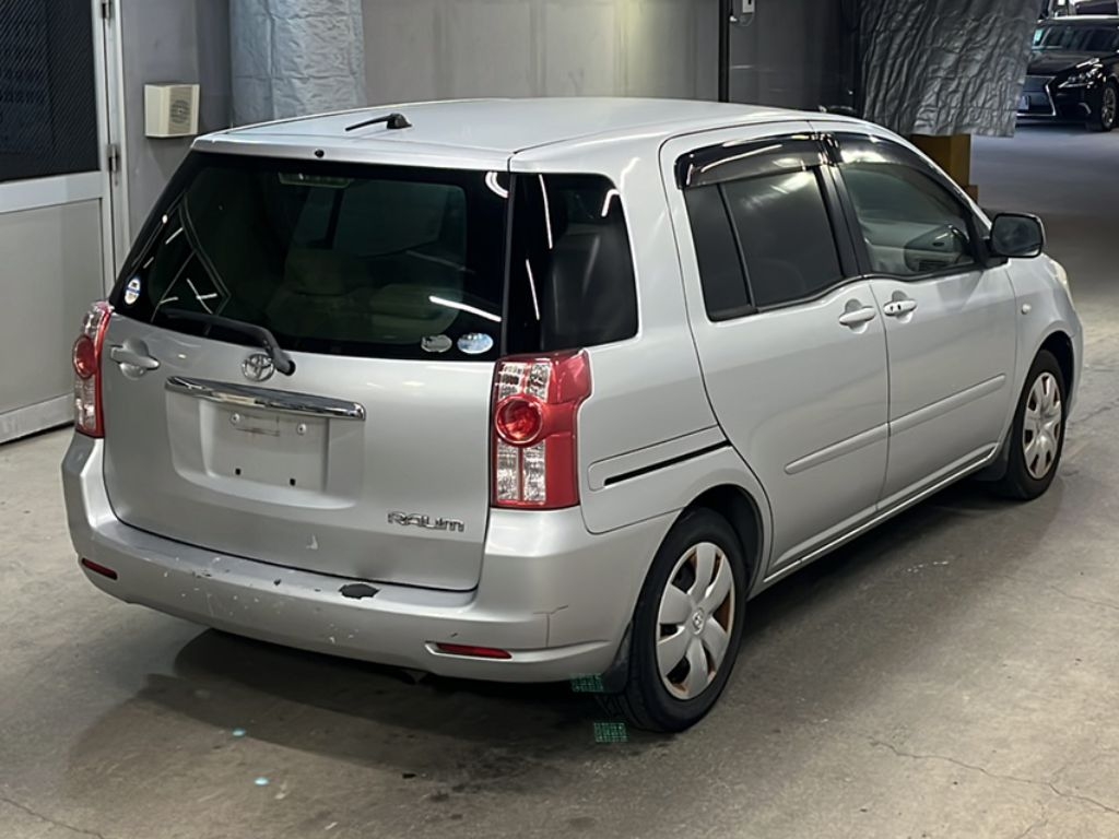 TOYOTA RAUM