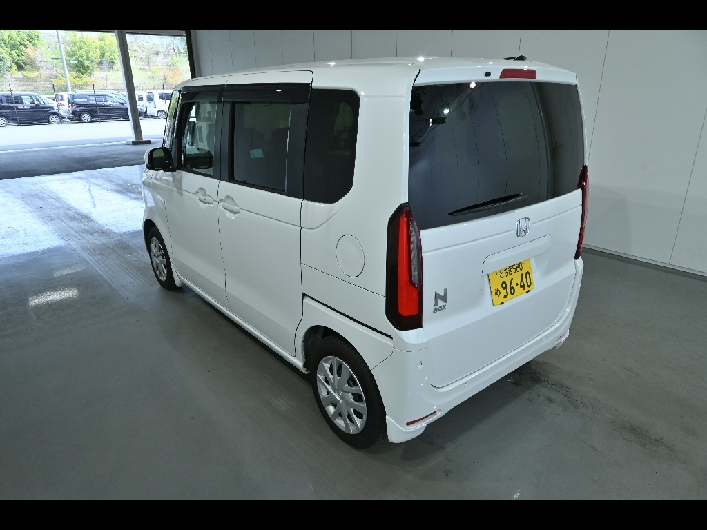 HONDA N-BOX