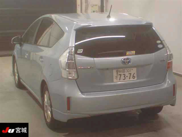 TOYOTA PRIUS ALPHA
