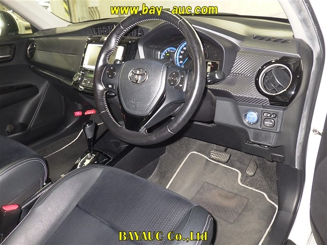 TOYOTA COROLLA FIELDER