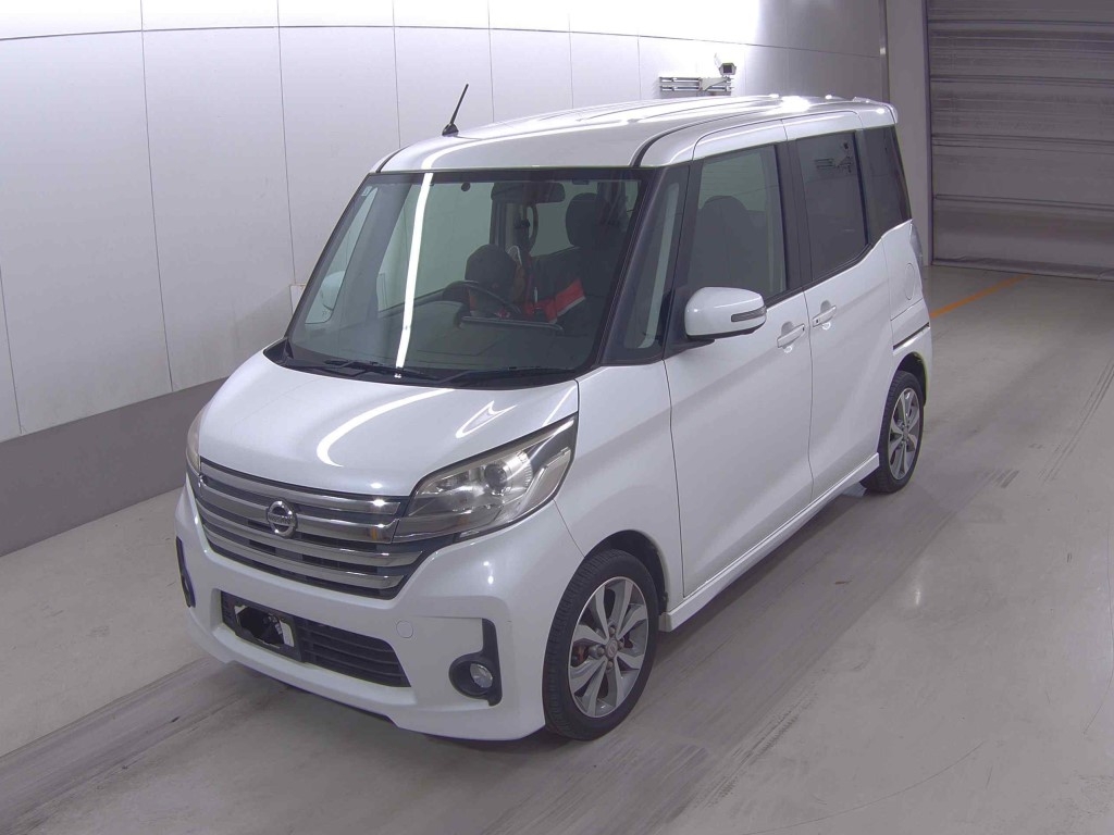 NISSAN DAYZ ROOX