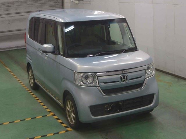 HONDA N-BOX