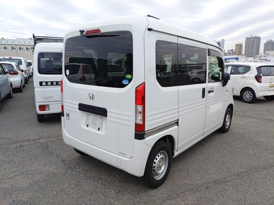 HONDA N-VAN